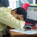 How To Overcome Sleepiness After Lunch