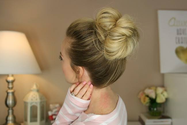 Are Messy Buns Still in Style?